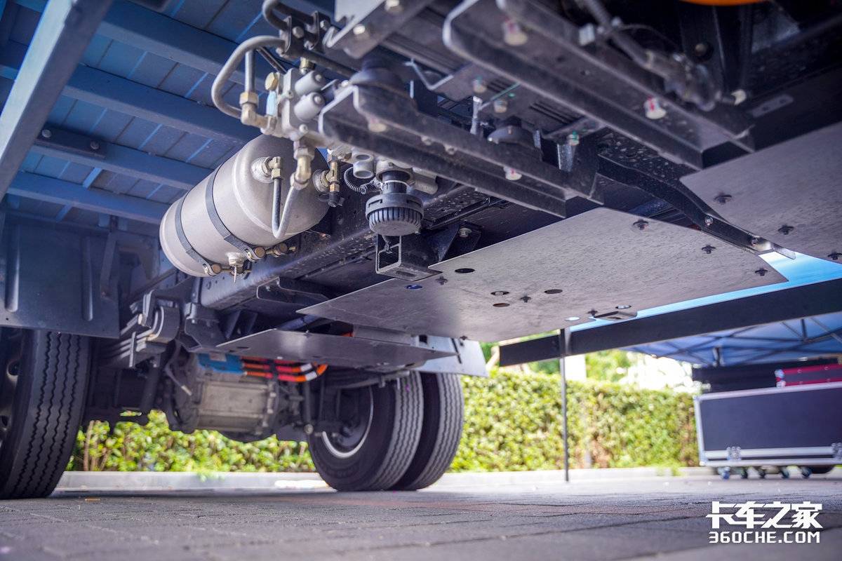 挑战重庆崎险！ 宇通新能源跑出新成绩